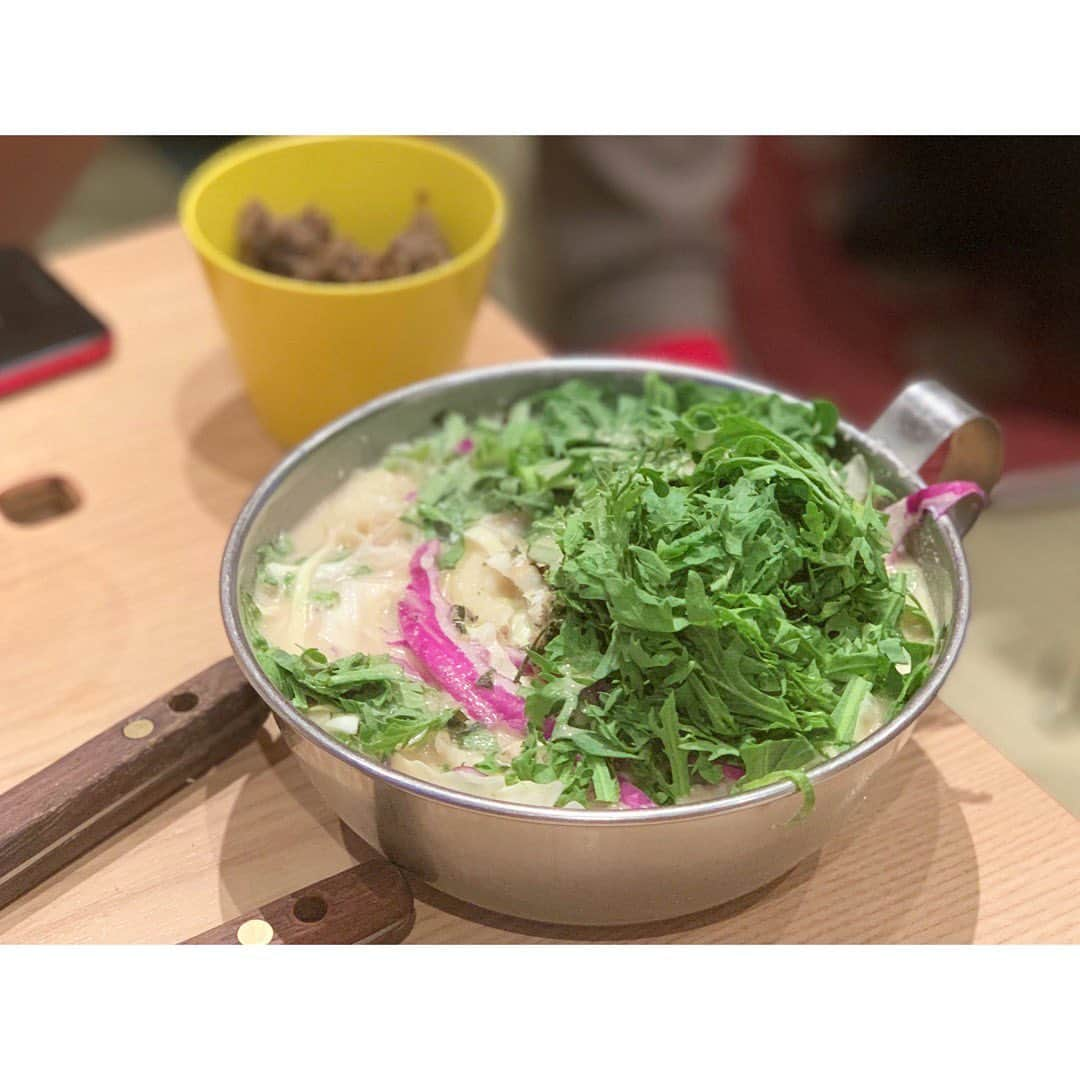 中田奈沙さんのインスタグラム写真 - (中田奈沙Instagram)「Fantastic Monja in Yoyogiuehara🤗 まりちゃんのお祝いはリクエストの もんじゃで❤️ 代々木上原にある 《おそうざいと煎餅もんじゃ さとう》へ✨ ポルトガル料理のクリスティアノの 系列だけあって、もんじゃの具も 普通と違ったものを使っていて お洒落で変わり種もあって 面白い🥰 名物のアンパンマンのもんじゃも☺️ * #奈沙ログ #奈沙ログin代々木上原 #奈沙ログin代々木公園 #飲めるシリーズ #歯はいらないシリーズ * ⬅︎swipe⬅︎ ①②③それいけ!!アンパンマン ④たらこもんじゃ もち&チーズトッピング ⑤鯖ココナッツミルク ⑥⑦⑧⑨レモン焼きそば * * #monja #yoyogiuehara #foodporn #instafood #foodstagram #foodie #foodgasm #foodpic #gourmet #japanesefood #dinner #おそうざいと煎餅もんじゃさとう #もんじゃ　 #もんじゃ焼き #代々木上原 #グルメ #アンパンマン #激ウマ #悶絶 #煎餅もんじゃ #もんじゃさとう #代々木公園」11月2日 21時19分 - nasa_nakada