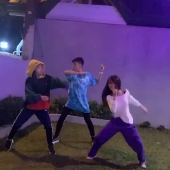 Niana Guerreroのインスタグラム：「ooooo we out here 🤪😭🔥 w/ @acbonifacio @shawncastrooo btw follow me on tiktok! @nianaguerrero  #tiktok #kangstawok」