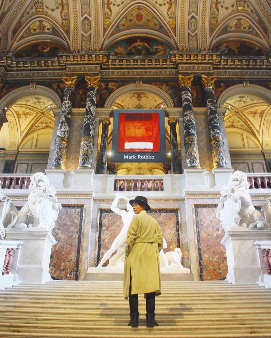 のインスタグラム：「Beautiful museum…📸✨﻿ ﻿ ﻿ ﻿ ﻿ #austria #vienna  #travelling #beautiful #travel #trip #journey #travelgram #love #happy #museum #fashion  #instagood #art #amazing #photooftheday  #island #traveler #gorgeous #instatravel #travellover  #オーストリア  #ウィーン  #海外 #海外旅行 #旅  #旅行  #海外生活 #美術史美術館 #🇦🇹」
