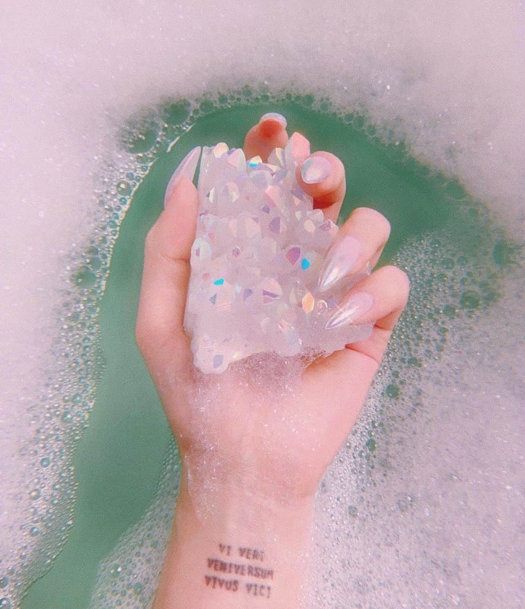 ポニーのインスタグラム：「🎵Soap - Melanie Martinez 🧼」