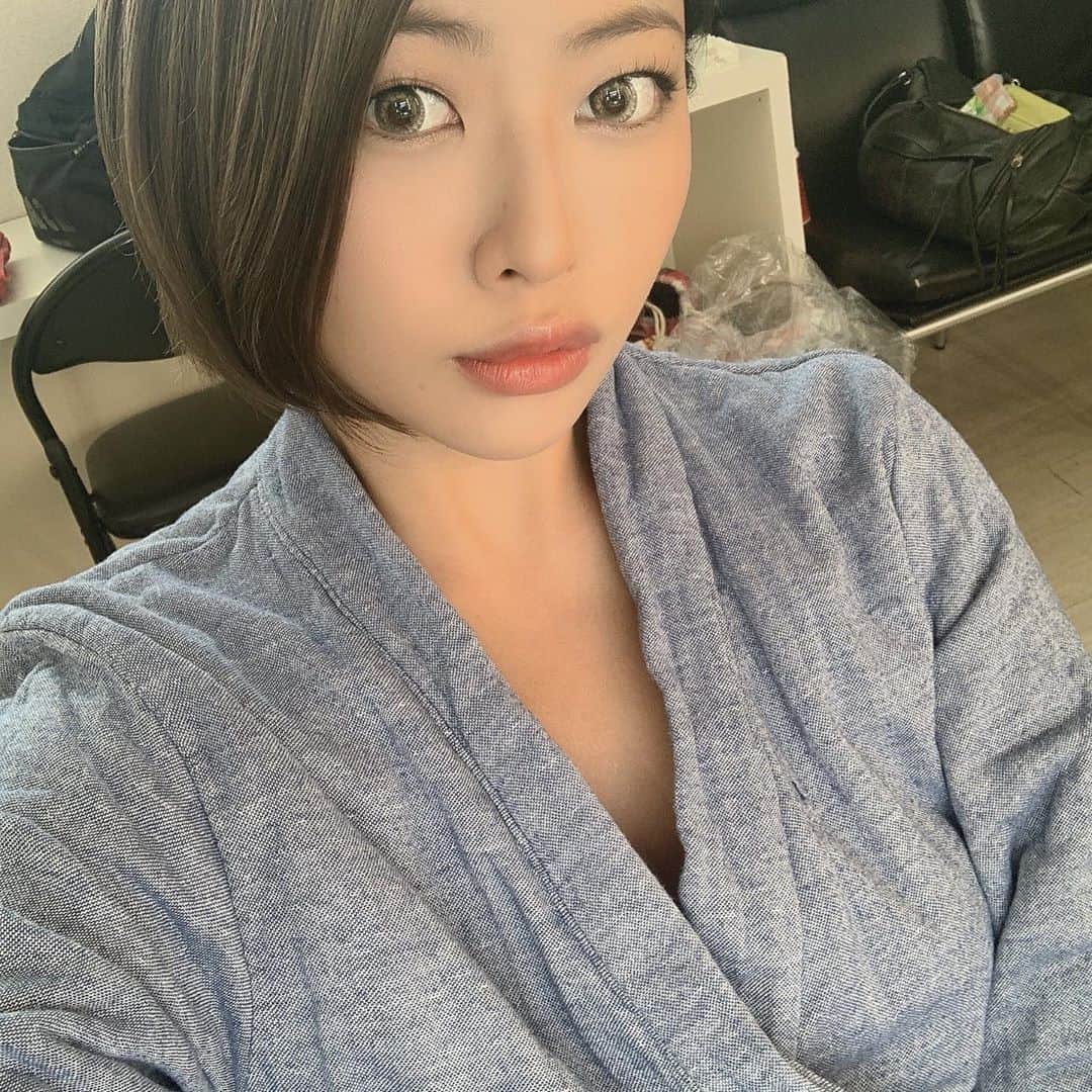 今井夏帆さんのインスタグラム写真 - (今井夏帆Instagram)「アルバムの写真の内から10枚を一気出ししてみましたー 皆はどの写真が好きですか❓コメントで教えてください。 #今井夏帆#AV女優#セクシー女優」11月2日 21時48分 - imai_arrows