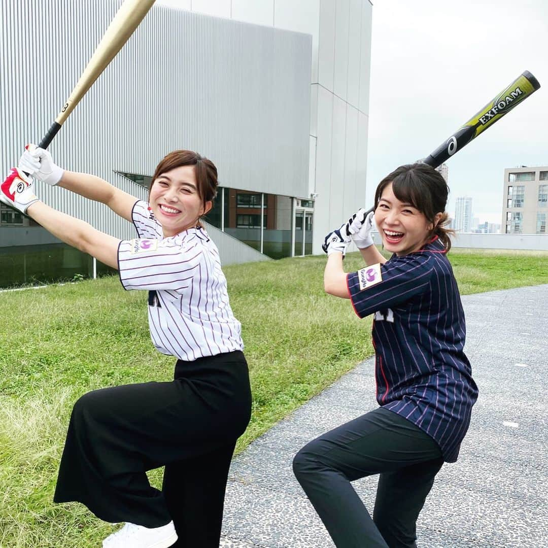 山本雪乃さんのインスタグラム写真 - (山本雪乃Instagram)「⚾️ もうすぐ、 世界野球プレミア12が開幕！！ 今回はTBSとテレビ朝日の共同中継ということで、 私たちアナウンサーが スイングスピードで対決😂  私は同期の皆川玲奈ちゃんと😚 まさか玲奈ちゃんと、戦うとは！笑  久しぶりに会えて、 ものすごく嬉しかったです！！　*  話が止まらなかったな〜😂　*  対戦の模様は、 Twitterにて、 “テレビ朝日野球” @tvasahibaseball で ご覧いただけますよ！^ ^  面白いと思いますので、 ぜひ見てください😊  局対抗ですので、 いろんなアナウンサーが対戦しています！お楽しみに〜  #女子アナ#スイングスピード  #私は怪力です　 #みんなのスイング面白いので　 #ぜひ見てください　 #世界野球プレミア12  #侍ジャパン」11月2日 21時49分 - yukino_yamamoto5