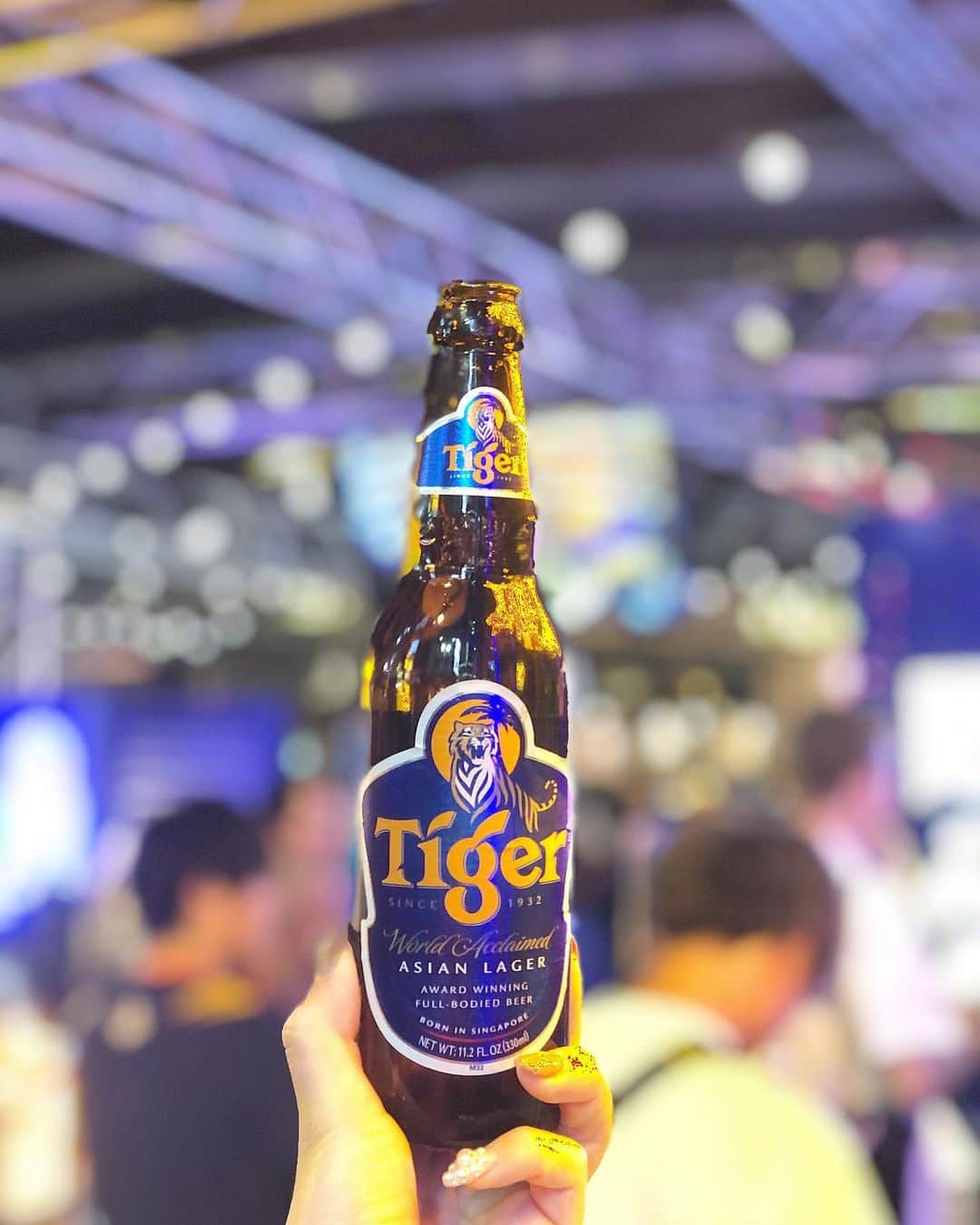 都築青空さんのインスタグラム写真 - (都築青空Instagram)「ハロウィーンは新宿で開催されていた 『タイガービール』のイベント TIGER ROAR 勇気 EDITION へ🐅🍻✨ . . タイガービールはアジアを中心に大人気の シンガポール発祥のビール🇸🇬🍻 . .  イベントでは、シンガポールと日本から集結し 「料理家」「芸術家」「音楽家」による Special Show を楽しみました🎃🍻 ビール美味しかったなぁ🤤🤤 . . #tigerbeer #タイガービール #UNCAGE #UNCAGEJAPAN」11月2日 22時30分 - aozora723