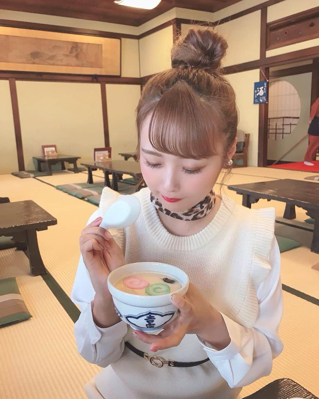 計良日向子（ひなひ）さんのインスタグラム写真 - (計良日向子（ひなひ）Instagram)「. . 長崎で美味しい茶碗蒸し食べた💗 #吉宗 ってところ☺️ . . . 👗ワンピース @majesticlegon_official . 👗スカーフ @lowrysfarm_official . . . . . #長崎旅行 #長崎 #私服 #coordinate #majesticlegon #lowrysfarm #love #instagood」11月2日 22時46分 - kerahinako1105