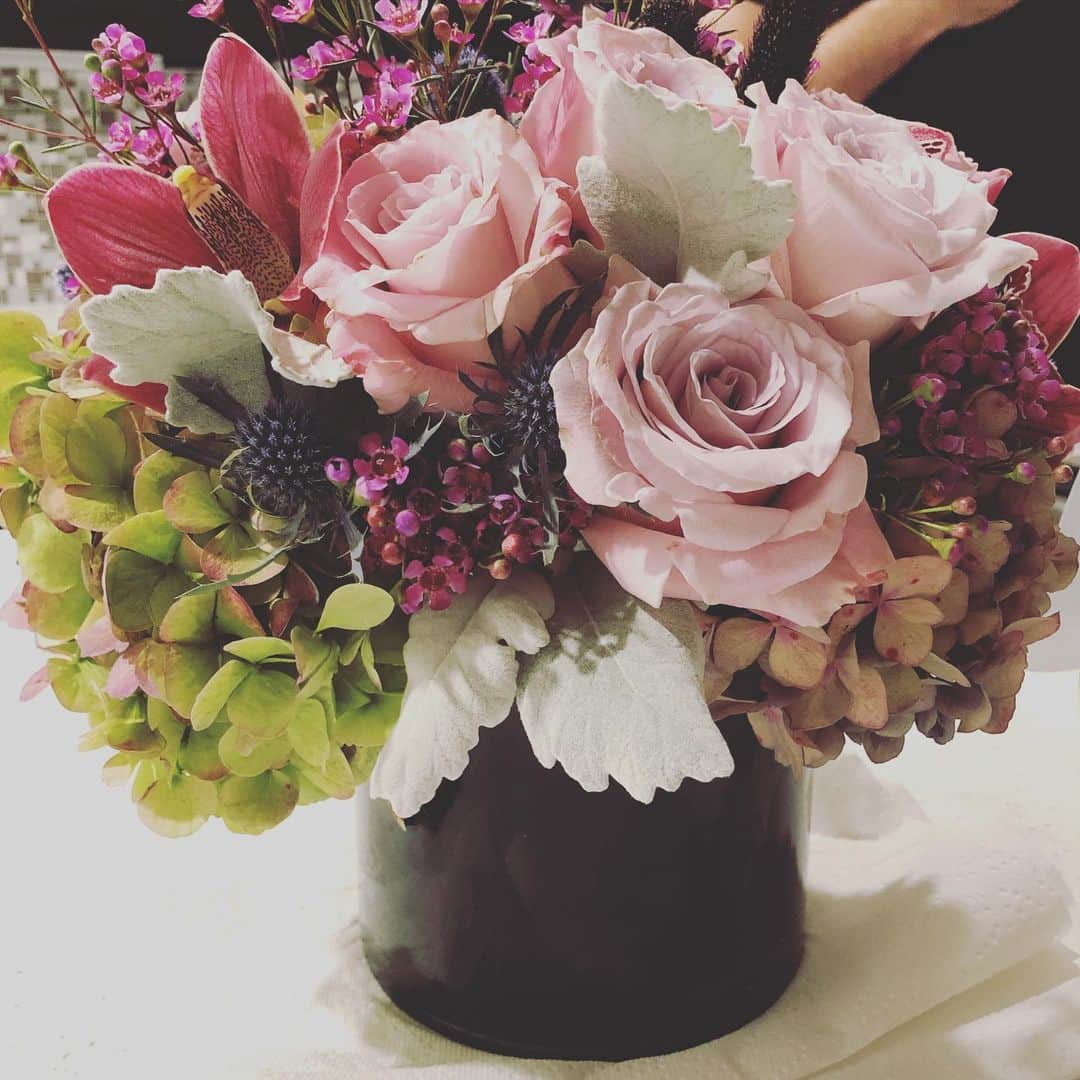 村主章枝さんのインスタグラム写真 - (村主章枝Instagram)「Thank you so much for beautiful flowers.  #flowers」11月3日 4時31分 - fumie.suguri
