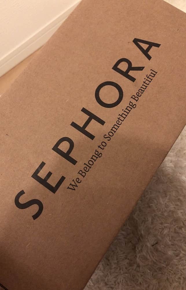 のインスタグラム：「初！IGTV！ 晩酌中に昼間届いたSephora開けよーー！と思ってたら動画を撮ってくれたのでインスタにあげてみましたー❤︎ ㅤㅤㅤㅤㅤㅤㅤㅤㅤㅤㅤㅤㅤ @toofacedlovesjapan  @toofaced ㅤㅤㅤㅤㅤㅤㅤㅤㅤㅤㅤㅤㅤ #instagram  #liquidlipstick  #japan  #メイク  #YouTube  #cosmetics #love #me #makeup  #fashion #メイク動画  #メイク #コスメ  #holidaycollection #gingerbread #新作 #アイシャドウ  #toofaced #eyeshadow #秋コスメ #新作コスメ」