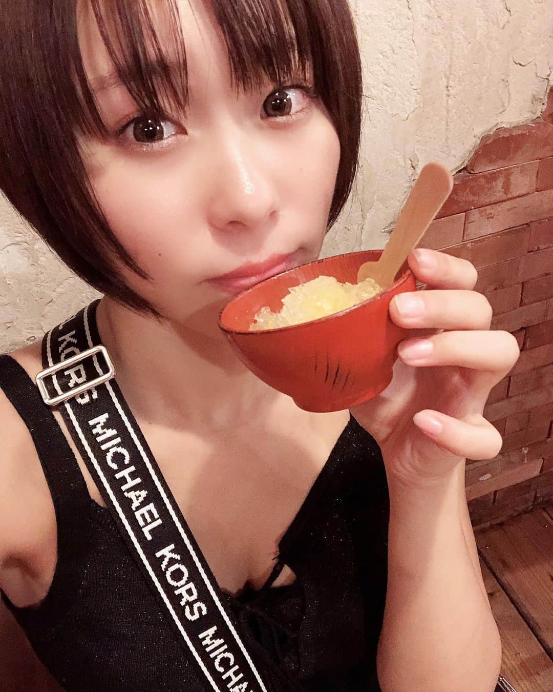塚田綾佳のグルメインスタ