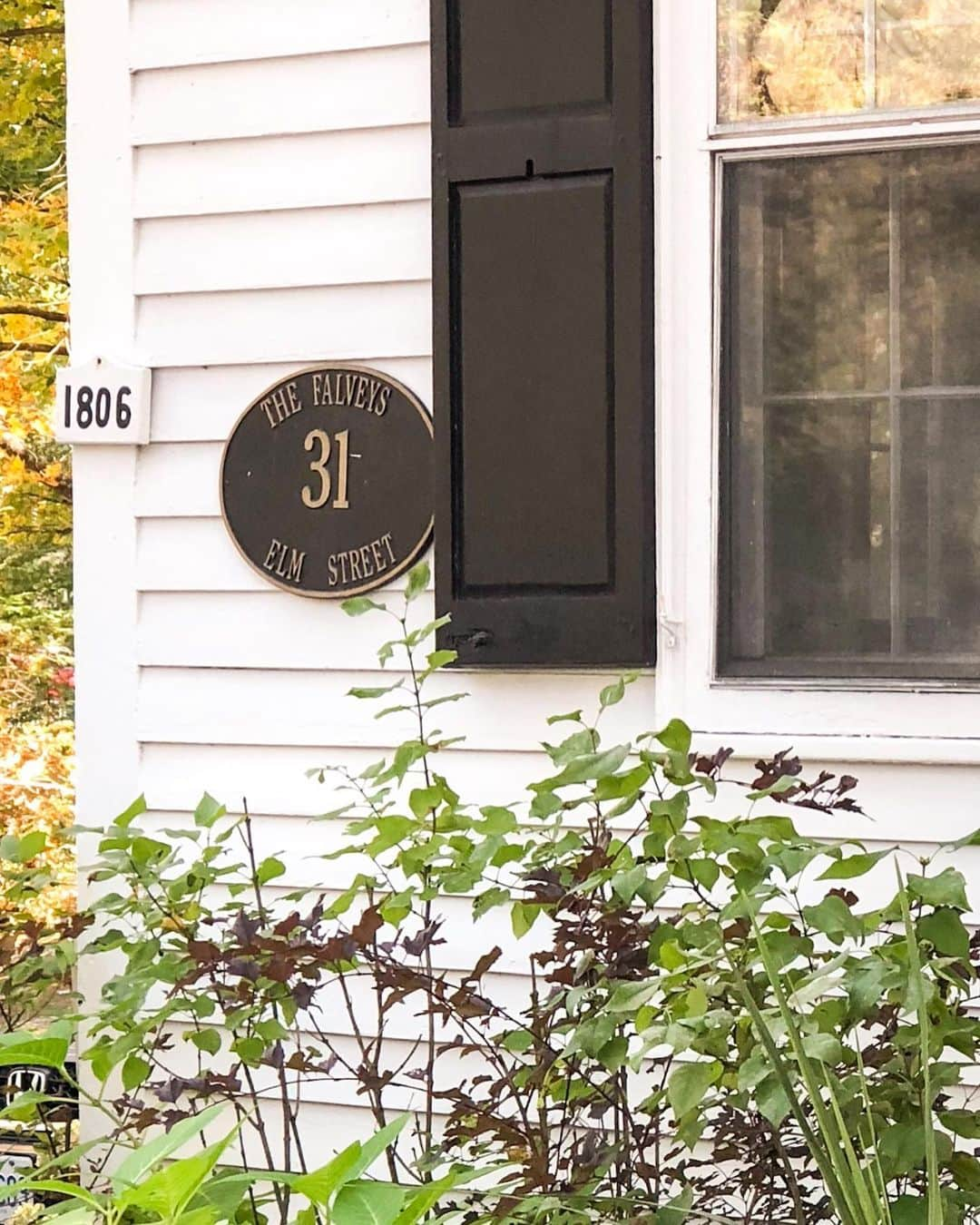 ケリー・ブルックさんのインスタグラム写真 - (ケリー・ブルックInstagram)「Last Halloween Spooky East Coast 🇺🇸 RoadTrip 🎃🧙‍♀️👻🍁 @jeremyparisi #hocuspocus #Salem #Vermont #Boston #EastCoast #FallFoliage #leafpeeping」11月3日 1時29分 - iamkb