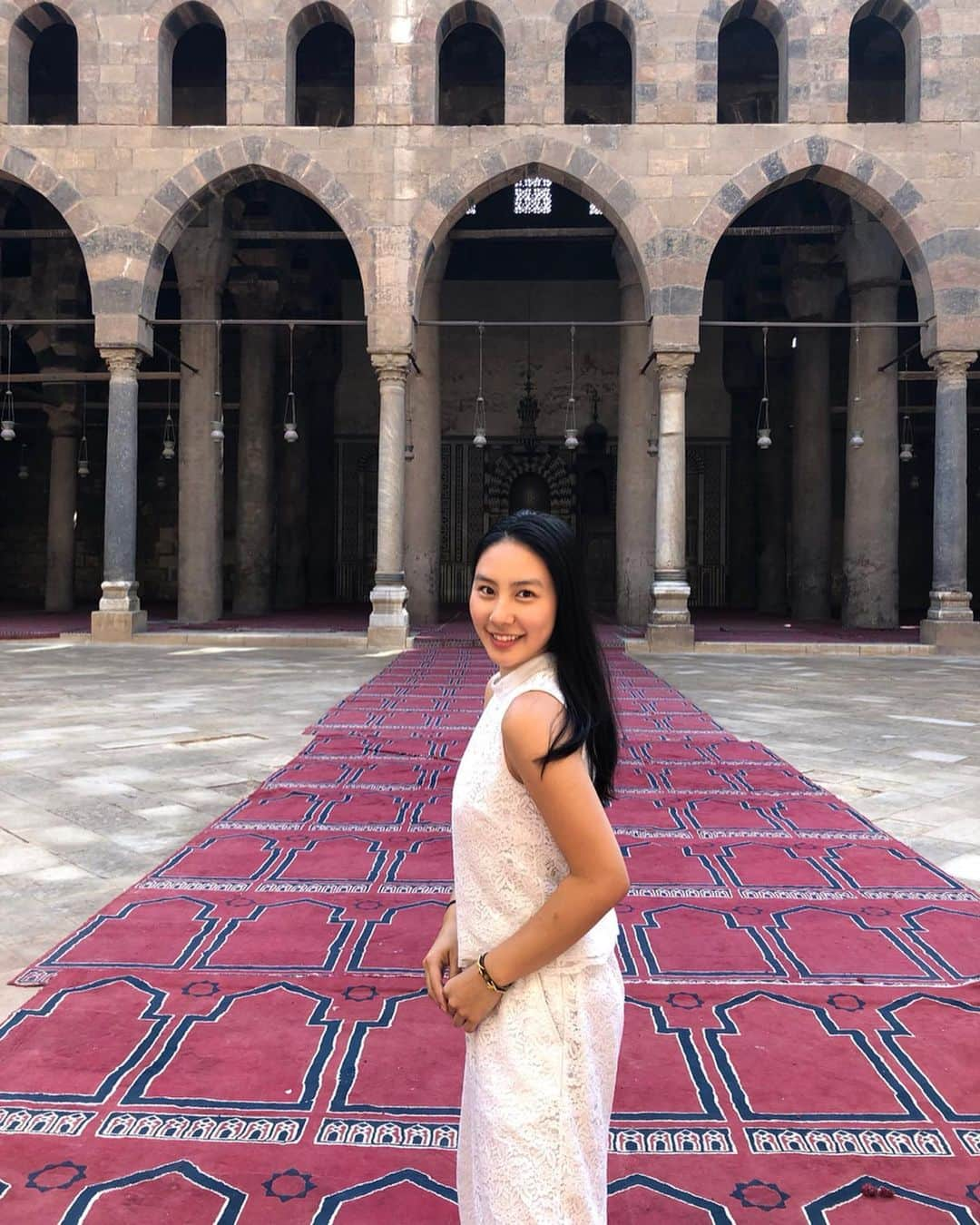 里彩さんのインスタグラム写真 - (里彩Instagram)「Egypt🇪🇬🔥🔥 ずっと行きたかったエジプト🥺 美しい建物…💕 #egypt #citadel #cairo  #エジプト #カイロ」11月3日 1時30分 - risa_gram611