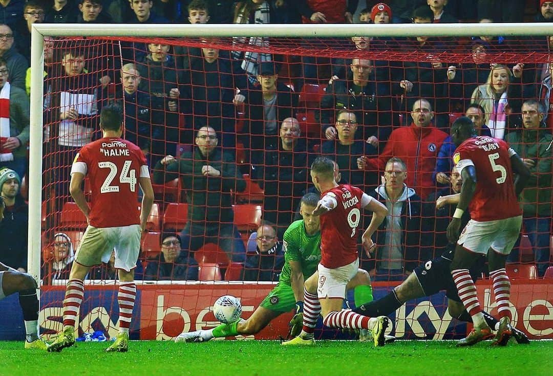 コーリー・ウッドローのインスタグラム：「94th minute equalisers 🔴⚪️」