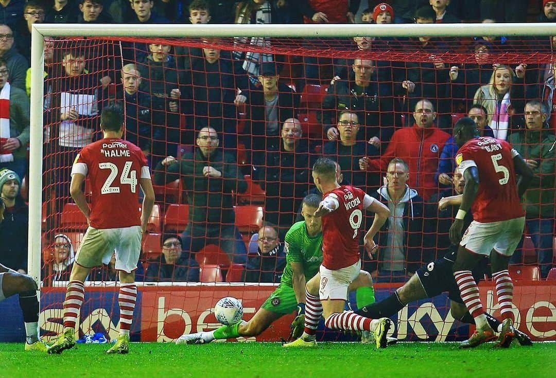 コーリー・ウッドローさんのインスタグラム写真 - (コーリー・ウッドローInstagram)「94th minute equalisers 🔴⚪️」11月3日 2時10分 - cauleywoodrow