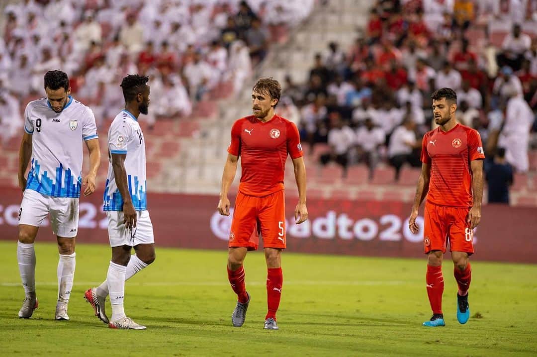 マルク・ムニエッサのインスタグラム：「Never give up, +1. We will work harder to correct our mistakes💪🏼🔴⚪️ @alarabi_club @maliphoto @qsl」