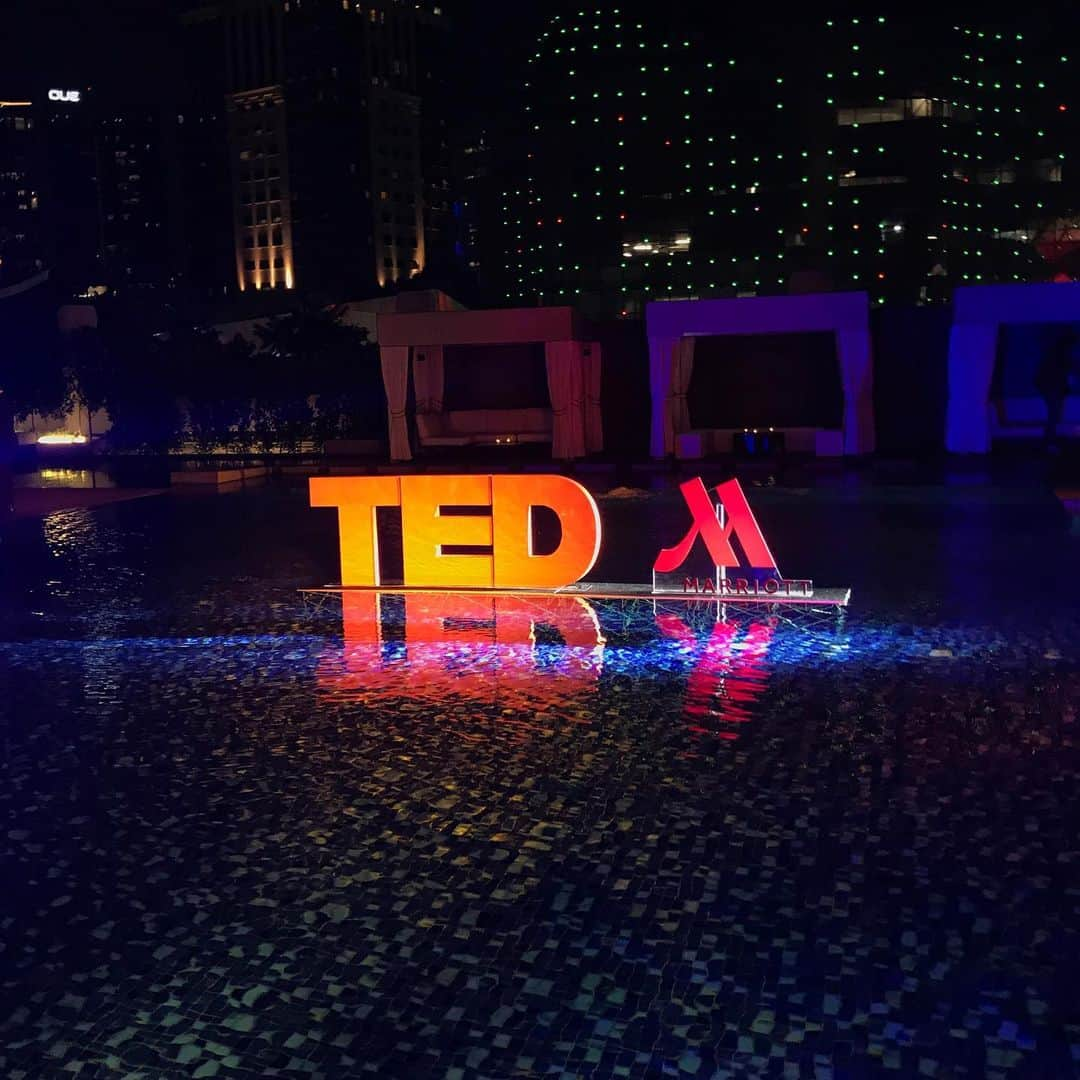 スプツニ子!さんのインスタグラム写真 - (スプツニ子!Instagram)「I had fun presenting  @another_farm works at TED x Marriott Salon in Singapore, along with @tedfellow Andrew Pelling @pellinglab😊🙌 It was also lovely to have Anita Kapoor as our facilitator! Thank you @tedfellow @ted @marriotthotels」11月3日 12時29分 - 5putniko