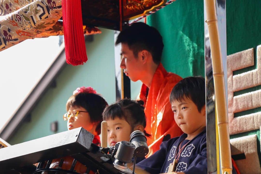 さいたまつりさんのインスタグラム写真 - (さいたまつりInstagram)「本庄市で開催中の「本庄まつり」。 絢爛豪華な江戸型山車でお囃子を奏でるのは、地域の子供達です。  この日の為に一生懸命、練習してきました。  #さいたまつり #埼玉 #festival  #祭り #saitamatsuri #お祭り #写真好きな人と繋がりたい #ファインダー越しの私の世界 #お祭り写真 #お祭り写真部  #本庄 #honjo #本庄まつり」11月3日 12時33分 - saitamatsuri