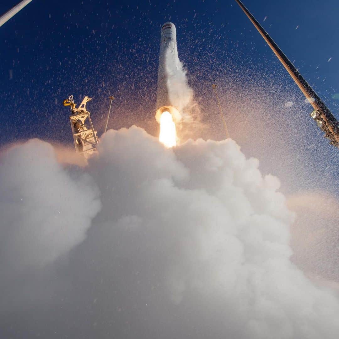 NASAさんのインスタグラム写真 - (NASAInstagram)「3…2…1… LAUNCH! 🚀 Today at @NASAWallops Flight Facility in Virginia, we launched more than 8,200 pounds of science, supplies and hardware to crew members living and working aboard the International Space Station.⁣ ⁣ At 9:59 a.m. EDT, @NorthropGrumman's #Antares rocket, with #Cygnus spacecraft onboard, lifted off our home planet as the @ISS was traveling over the south Atlantic southwest of Cape Town, South Africa, at an altitude of 257 statute miles. ⁣ ⁣ Along for the ride are research investigations, hardware for future spacewalks and a vest intended to protect astronauts from harmful radiation in space and other cargo that is scheduled to arrive at our orbiting laboratory on Monday, Nov. 4. ⁣⁣ Images Credit: (NASA/Bill Ingalls)⁣ ⁣ #NASA #RocketLaunch #OutOfThisWorld #WallopsIsland #SpaceStation⁣ #LaunchPhotography」11月3日 5時26分 - nasa