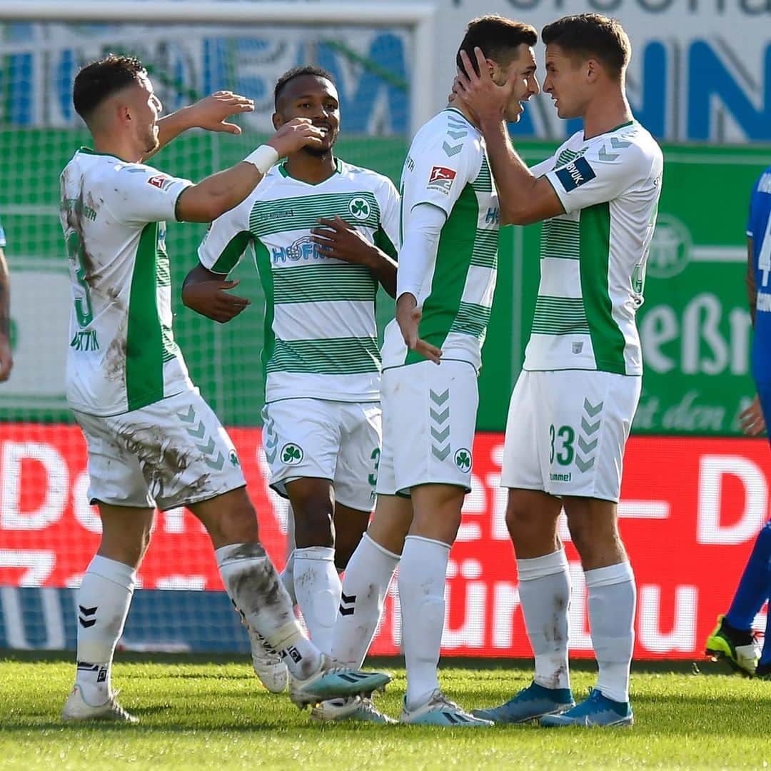 ブラニミル・フルゴタのインスタグラム：「⚽️⚽️☘️」