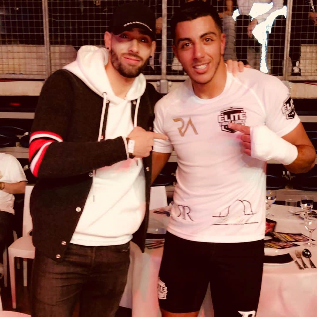 ヤニック・フェレイラ・カラスコのインスタグラム：「Proud of you bro!  What a beautiful KO! On to the next one👊🔥 @redouan__a」