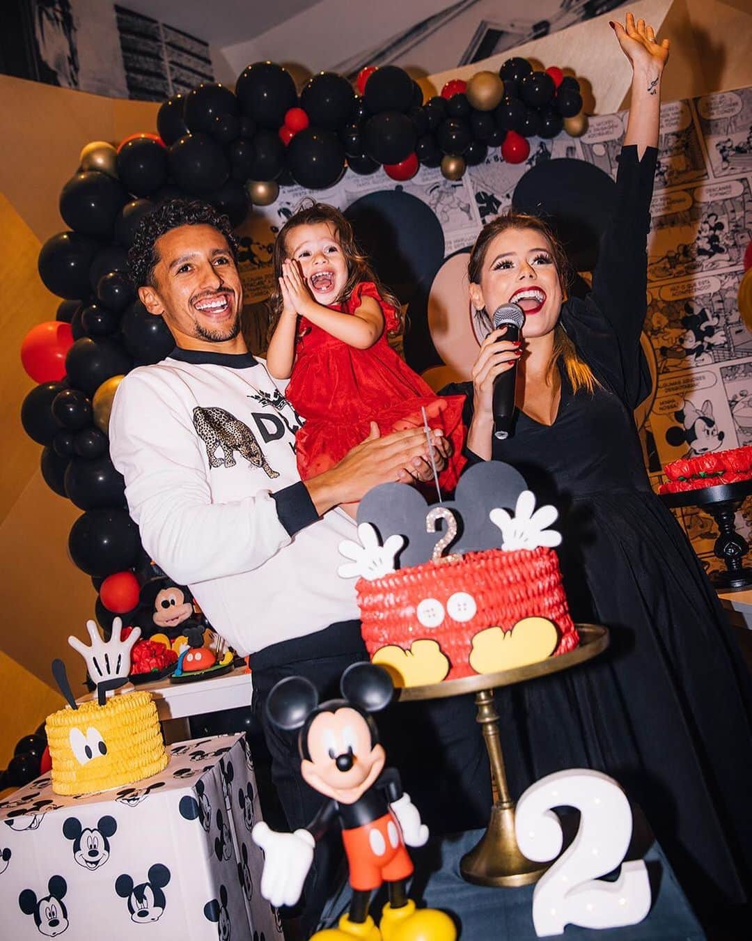 マルコス・アオアス・コレアのインスタグラム：「Festinha da nossa Dudinha! Que momento lindo, obrigado a todos que compareceram e fizeram ainda mais feliz a nossa princesa. ❤️ #HappyBirthdayDuda」