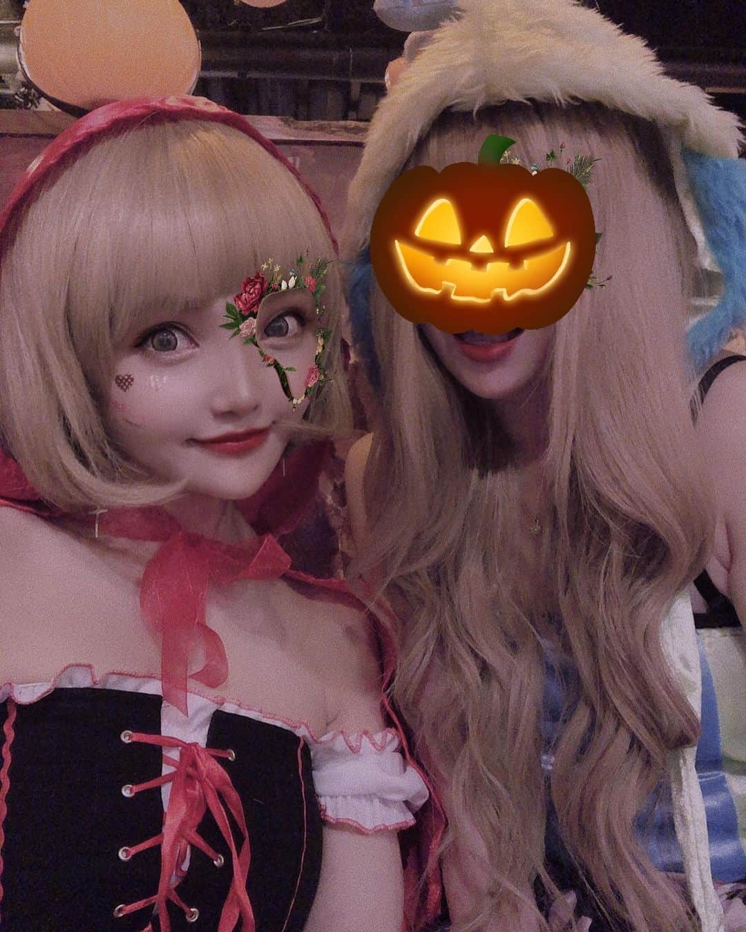 宇佐美あいりさんのインスタグラム写真 - (宇佐美あいりInstagram)「#おはよう さぎ🐰💓朝から怖い🧟‍♀️wハロウィン🎃画像たくさん撮ったので何枚かピックアップした画像なり🥰  #グラドル自画取り部#ハロウィン#halloween🎃👻#halloween#halloween2019#ハロウィンコスプレ#仮装#コスプレ#童話#赤ずきん#赤頭巾#恐竜#ゾンビ#ホラー#リアル#ショートヘア#金髪ショート#金髪#ウィッグ#sexy#エロカワ#instadaily#instalike#igers #selfie#instagood#pleaselike#followme#japanesegirl」11月3日 8時24分 - airi.usami_official