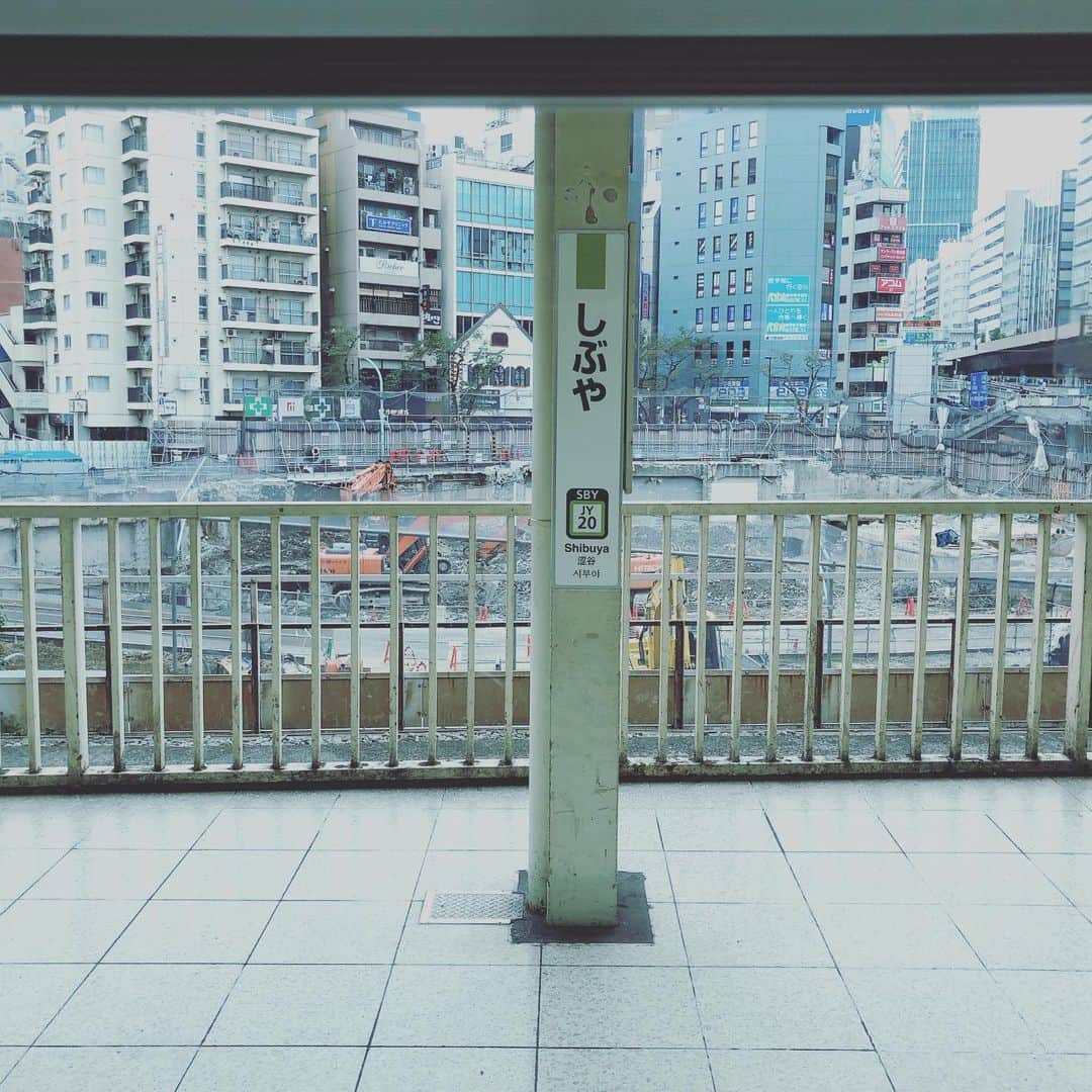 デッカチャンのインスタグラム：「#shibuya #shibuyastaition #変わりゆく街」