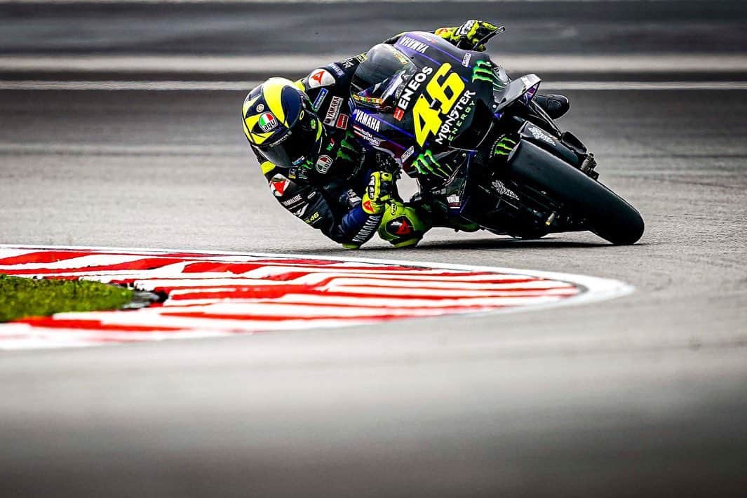 バレンティーノ・ロッシのインスタグラム：「Sepang International Circuit,Malaysia Saturday,official practice 📸 @falex79 @mighelon」