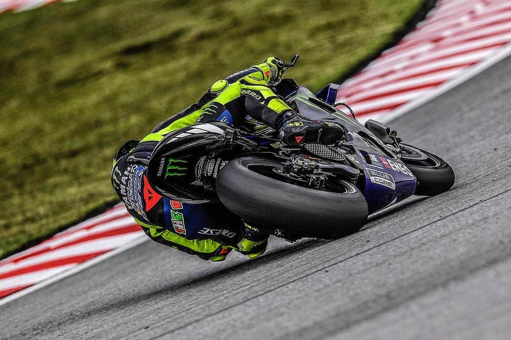 バレンティーノ・ロッシさんのインスタグラム写真 - (バレンティーノ・ロッシInstagram)「Sepang International Circuit,Malaysia Saturday,official practice 📸 Tino Martino @gigisoldano @jesusrobledo」11月3日 9時34分 - valeyellow46