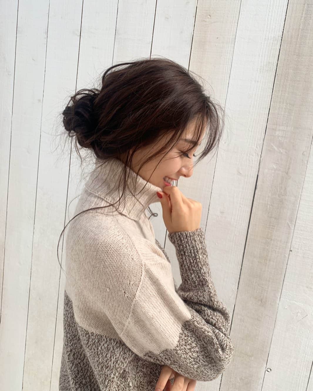 湯浅喬子さんのインスタグラム写真 - (湯浅喬子Instagram)「𝒈𝒐𝒐𝒅 𝒎𝒐𝒓𝒏𝒊𝒏𝒈  いつも可愛くしてくれる @911erika さんヘア♡ 撮影の時はいつもお任せ😘  ストーリーに載せた時に 睫毛のDMが多かったのですが、 @teenkarbel に通ってます🙇‍♀️ 、 今回つけてから結構経つけど、とれかたも綺麗✨  お手入れも全く困らないし、 ナチュラルなので、本当にオススメ♡  #hair#teenkarbel#マツエク」11月3日 10時07分 - kyorco