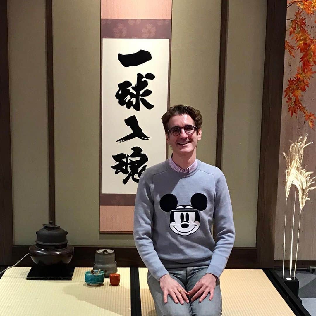 フローラン・ダバディーさんのインスタグラム写真 - (フローラン・ダバディーInstagram)「三菱全日本🇯🇵テニス選手権大会にて。A beautiful day at the japan nationals 🎾I even got lectured on tea ceremony 🍵 #永田杏里 #全日本テニス選手権2019 #一球入魂 #putallyoursoulintheballyouhit  says the kanji’s」11月3日 10時48分 - florent_dabadie