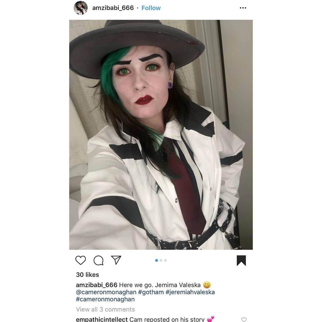 キャメロン・モナガンさんのインスタグラム写真 - (キャメロン・モナガンInstagram)「A few favorite Halloween costumes for charity. Thanks for dressing up for a good cause!」11月3日 10時49分 - cameronmonaghan