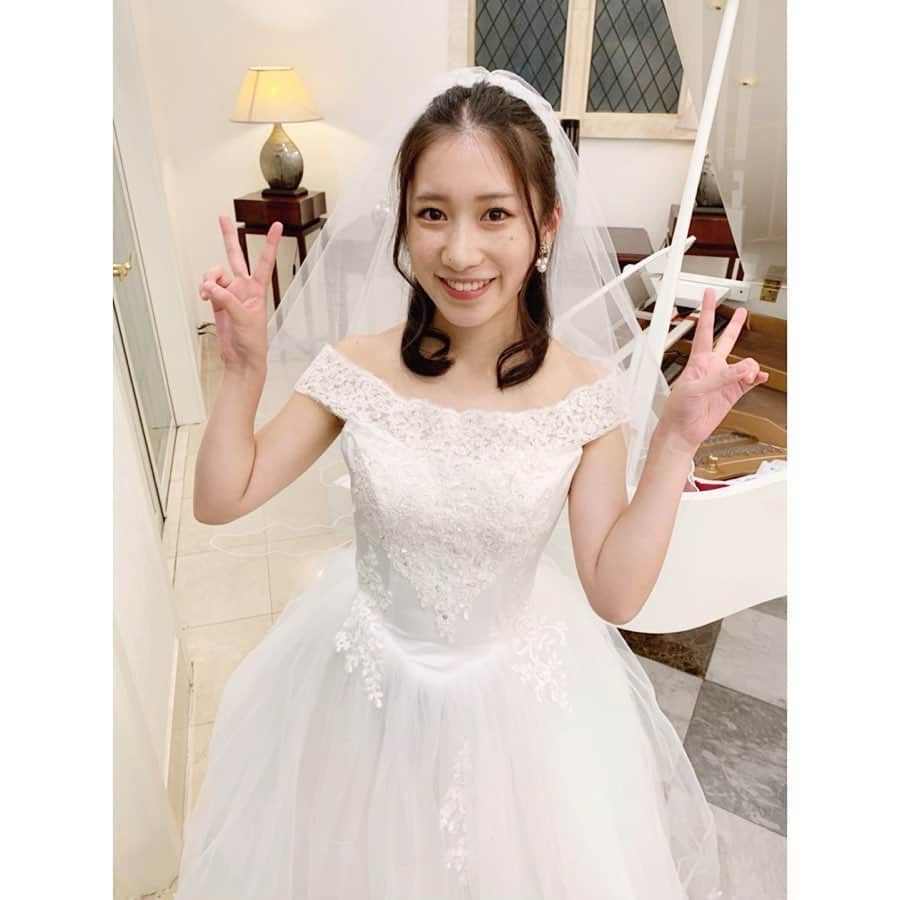 加藤一華さんのインスタグラム写真 - (加藤一華Instagram)「👰💐💍⛪️✨ . みんなで頑張りました🙌 オフショットが多すぎる〜笑 . #いちなる #wedding #weddingdress #消えない約束 #ドラマ #YouTube #ボンボンTV #ウェディング #ウェディングドレス #me #girl」11月3日 11時12分 - ichika_kato