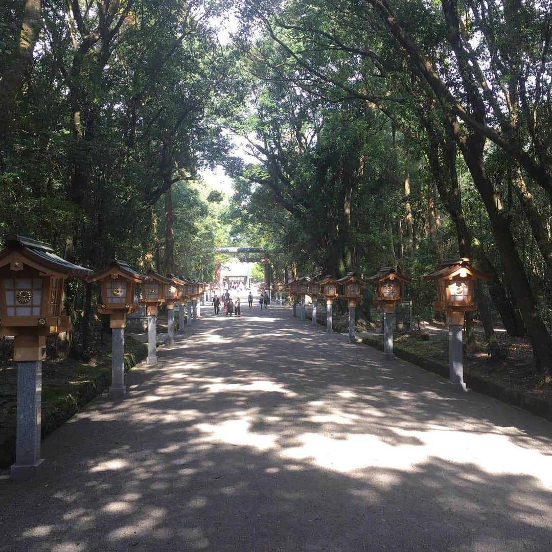 Man With A Missionさんのインスタグラム写真 - (Man With A MissionInstagram)「日本初代ノ天皇 神武天皇ヲ祀ル宮崎神社  Miyazaki Shrine  Enshrines and worships the very first emperor of Japan.  #miyazaki #miyazakijingu」11月3日 11時39分 - mwamofficial