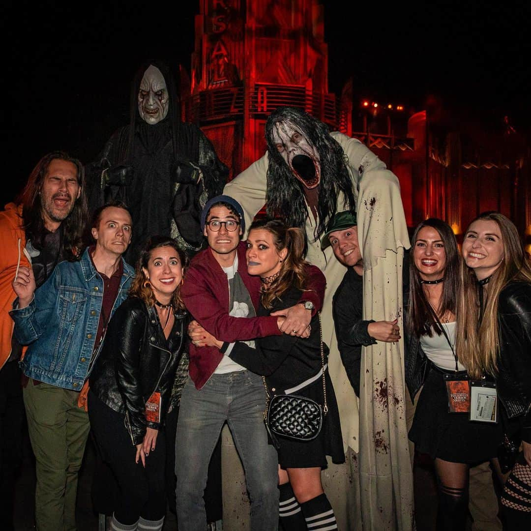 ダレン・クリスさんのインスタグラム写真 - (ダレン・クリスInstagram)「Man I love Halloween in Los Angeles. So many fun things goin’ on, one of my favorites being Hollywood Horror Nights... Had a scary good time with my spooktacular crew! Thanks @HorrorNights !!! @UniStudios #UniversalHHN」11月3日 11時49分 - darrencriss