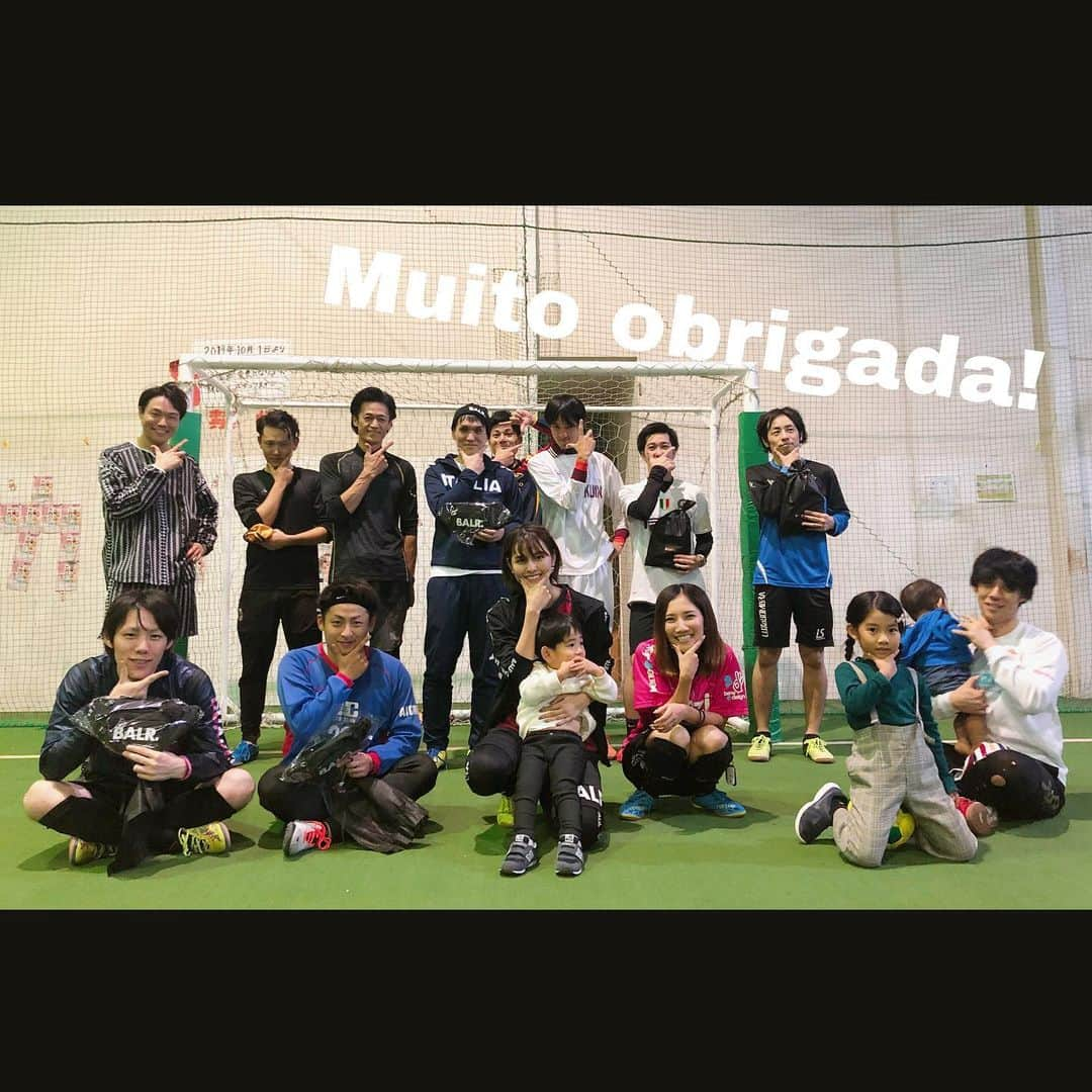 岩田絵莉佳さんのインスタグラム写真 - (岩田絵莉佳Instagram)「EI futsal supported by balance style . 沢山の方にお越しいただきありがとうございました🙋‍♀️♥️ . 私自身初の試みだったのでずっとドキドキしてました💓 . 今回は初回ということもあり人数に制限をかけさせていただきましたが、次回開催する時はもっと沢山の方とボールを蹴られるように頑張ります⚽️✨ . . . 私は楽しかった〜😍♥️ 皆さんは楽しんでいただけたかな〜？ . . . #futsal #soccer #sports #model #balancestyle #balr  #elfutsal #japaneasemodel #futsalgirl #soccergirl #モデル #フットサル #個サル #フットサルイベント #サッカー #フットサル女子 #サッカー女子 #ボーラー #バランススタイル #ボーラー女子 #ポーズ #顎隠し #北名古屋市 #フットサルカフェエリア #futsalcafearea」11月3日 23時00分 - 15erika11