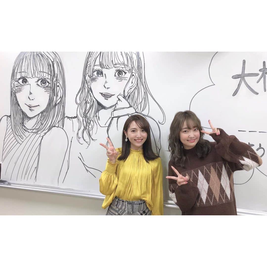 森遥香さんのインスタグラム写真 - (森遥香Instagram)「. 今年も学祭で 大好き♡な大橋彩香ちゃんとトークショー🎤 素敵な似顔絵でおもてなししていただきました✨ . ハッピーなはっしー空間でとても楽しかったです🥰 お越しいただいたたくさんの皆様、そして実行委員の皆様ありがとうございました！ . . #大橋彩香 #お絵描きクイズは定番 #埼玉大学 #むつめ祭 #3rdアルバム楽しみ」11月3日 21時57分 - moriri_h