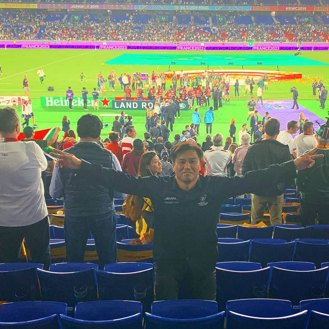 大西将太郎さんのインスタグラム写真 - (大西将太郎Instagram)「Rugby World Cup 2019 Final Match 48 🇿🇦vs🏴󠁧󠁢󠁥󠁮󠁧󠁿 The dream is over...., I can't find the words to express my emotions.  I just want to say 『Thank you World Cup!』 #dhl #dhlrugby #rugbyworldcup  #ChildFund  #passitback #ritmolatino  #haruyama #stovel&mason #vitalebarberiscanonico  #zenstyle #canterbury #GOLDWIN  #RWC2019」11月3日 22時36分 - shotaro12