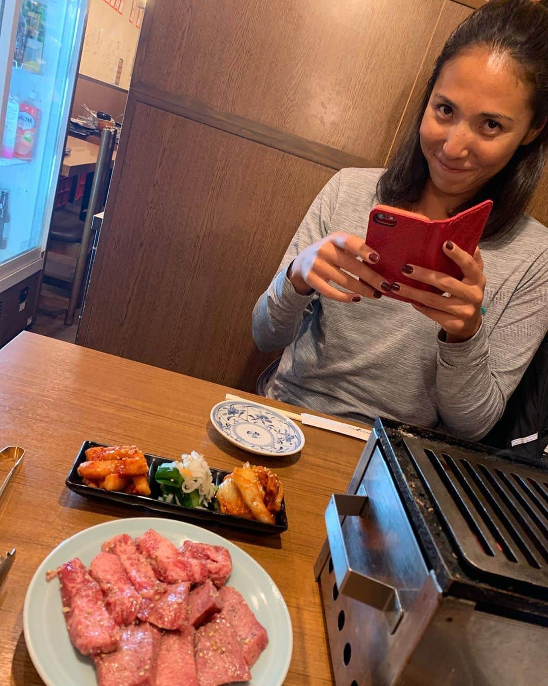 長谷川暁子さんのインスタグラム写真 - (長谷川暁子Instagram)「Back to JAPAN 🇯🇵 ﻿ I’m happy to meat you🥩😍💕﻿ ﻿ #tokyo2020﻿ #beachvolleyball #ビーチバレーボール ﻿ #nttcomware #nttコムウェア ﻿ #長谷川暁子 #akikohasegawa」11月3日 22時40分 - akikohaseg