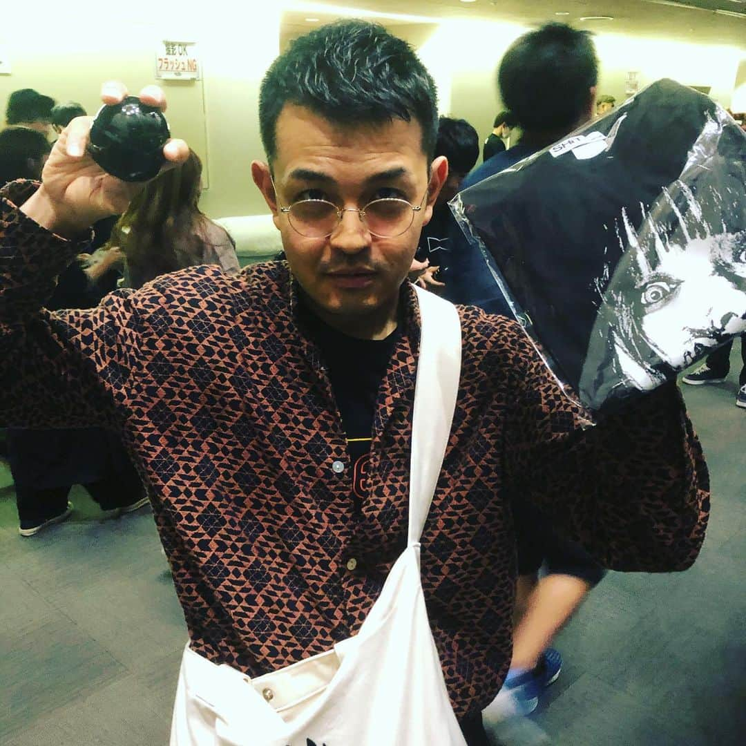 爆ノ介さんのインスタグラム写真 - (爆ノ介Instagram)「Bish現場初参戦。 大阪→名古屋→昇天  https://t.co/pqhQJzVsjU?amp=1」11月3日 22時55分 - bakunosuke