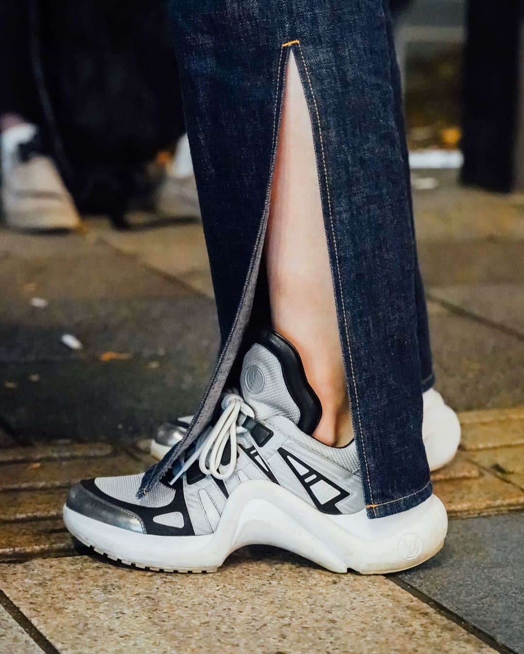 Fashionsnap.comさんのインスタグラム写真 - (Fashionsnap.comInstagram)「【#スナップ_fs】 Name Miki Ehara  Bag #LOUISVUITTON Shoes #LOUISVUITTON  #fashionsnap #fashionsnap_women」11月3日 14時55分 - fashionsnapcom