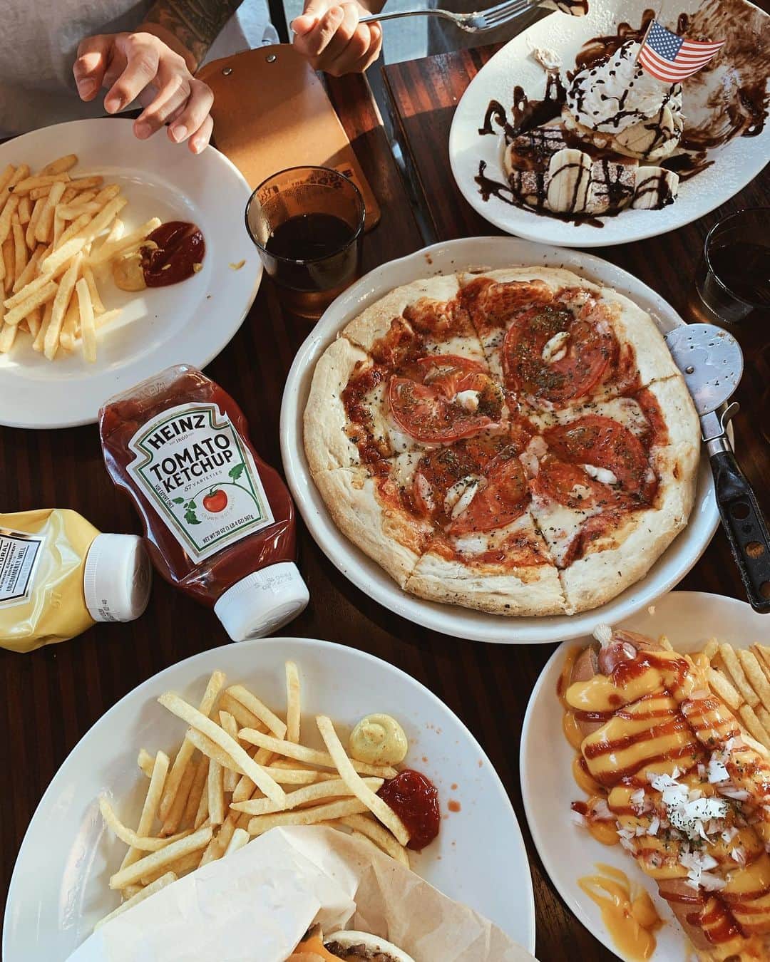 新井ニーニャのグルメインスタ