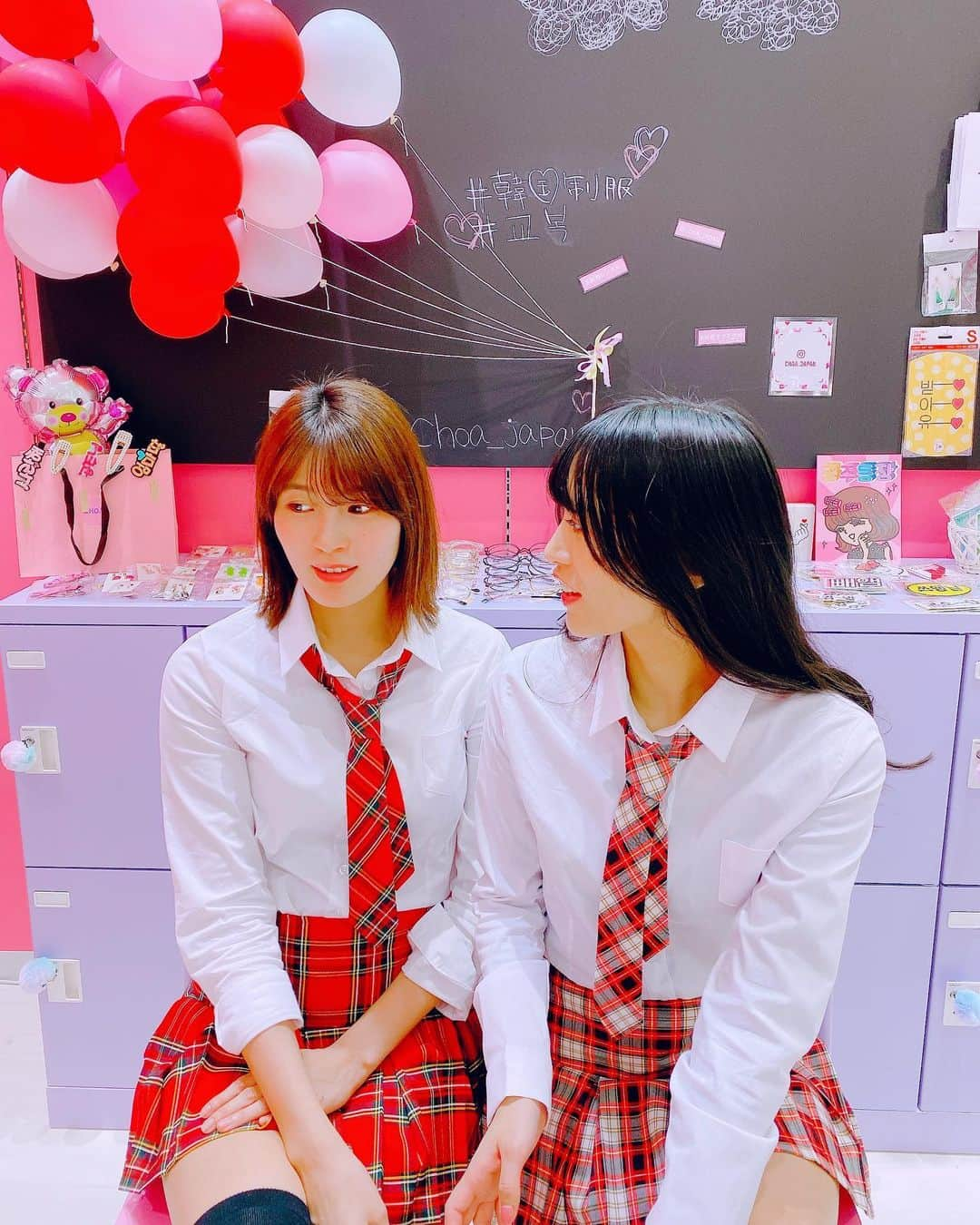 根岸愛さんのインスタグラム写真 - (根岸愛Instagram)「もしもゆっきぃと👯‍♀️ 同じ学校の生徒だったら👩‍🎓 スライドしてくと 何故かだんだん仲が 悪くなってきます🤣🤣 #choa_japan #choa #schoolwear #kpopfashion #PASSPO #韓国 #制服 #韓国制服 #韓国制服レンタル」11月3日 15時31分 - negishiai927