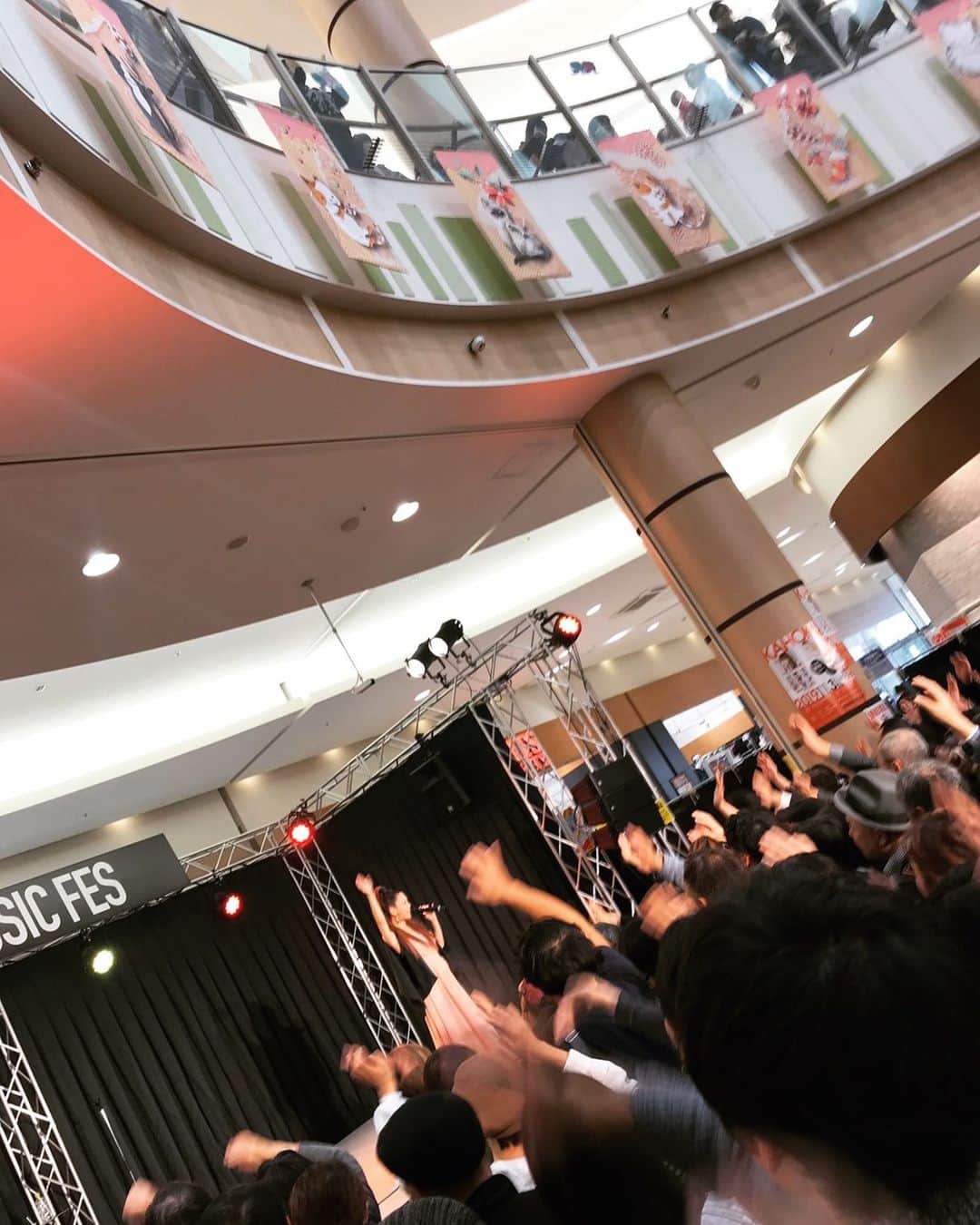 小柳ゆきのグルメインスタ