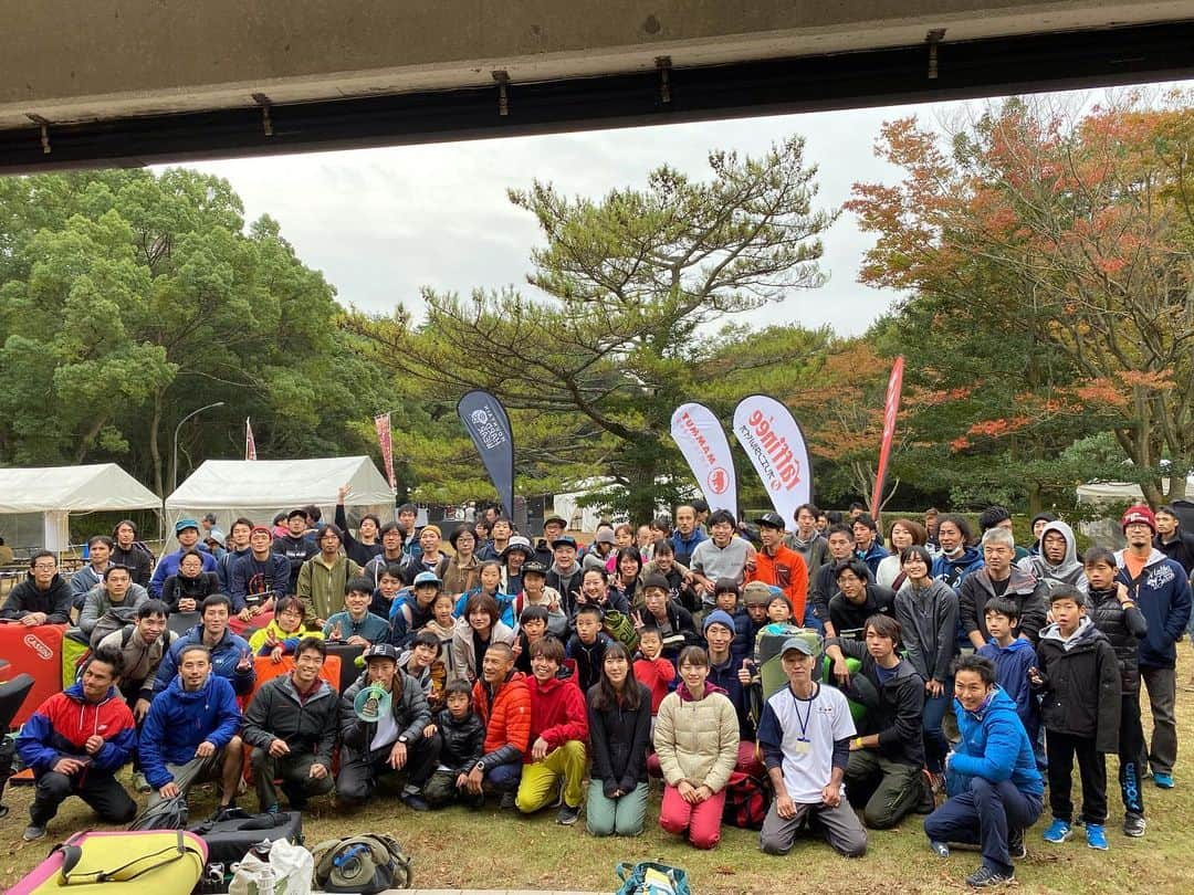 伊東秀和さんのインスタグラム写真 - (伊東秀和Instagram)「瀬戸内JAM🌈day2✨ 今日は深山公園公開イベント✅ 花崗岩のクライミング楽しかった！ 同じチームの皆さんお疲れ様でした✨✨✨ その後は小豆島にフェリーで移動⛴明日はリード⤴️ @orientalbio1991 @mammut_japan @skya_cs_sports_tv @camp1889 #mammut #マムート #オリエンタルバイオ #岡山 #深山公園 #公開イベント #bouldering #ボルダリング #玉野市  #瀬戸内jam #瀬戸内jam2019」11月3日 18時26分 - hide9a2019