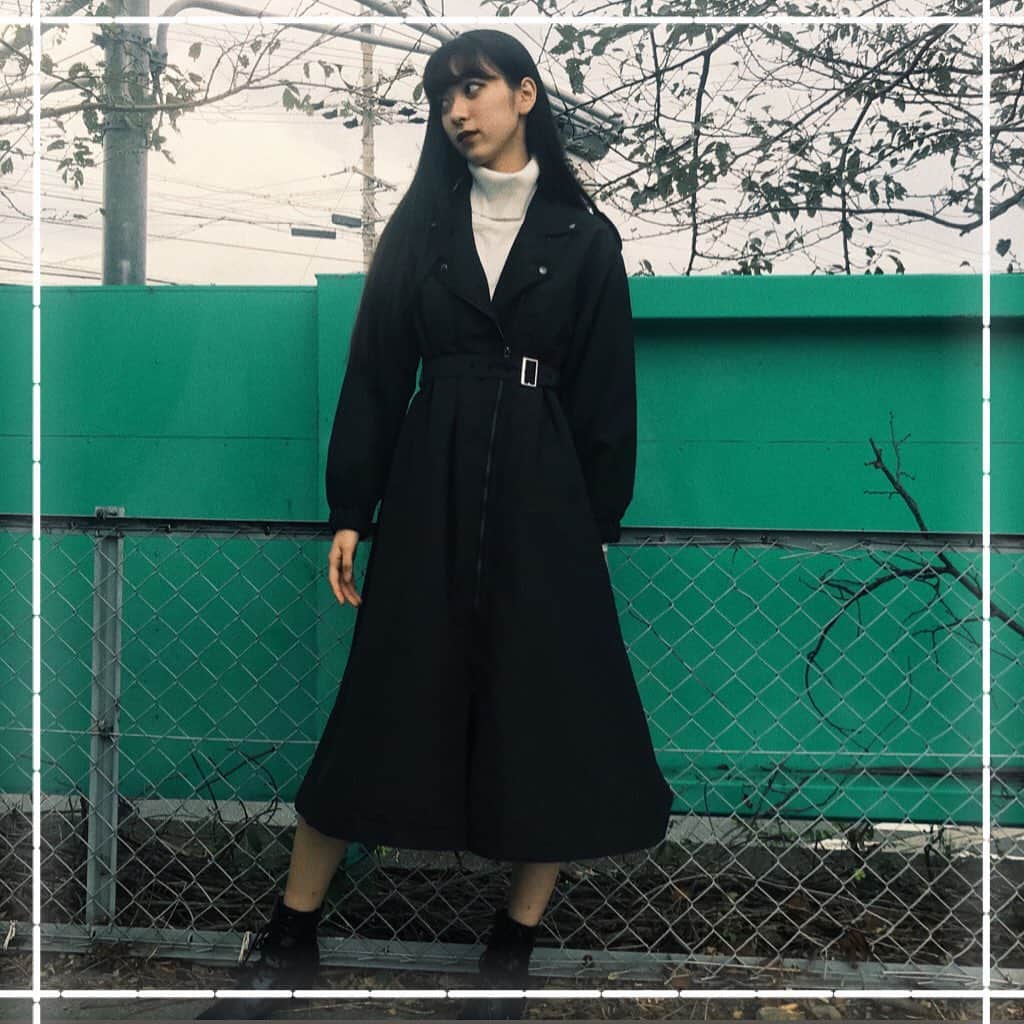 夏目璃乃さんのインスタグラム写真 - (夏目璃乃Instagram)「・ ・ おNEW☺︎ ・ デザインに一目惚れした♡ ・ #夏目璃乃 #私服 #しまむら #可愛い #デザイン　#モノトーン」11月3日 18時43分 - natsume_rino