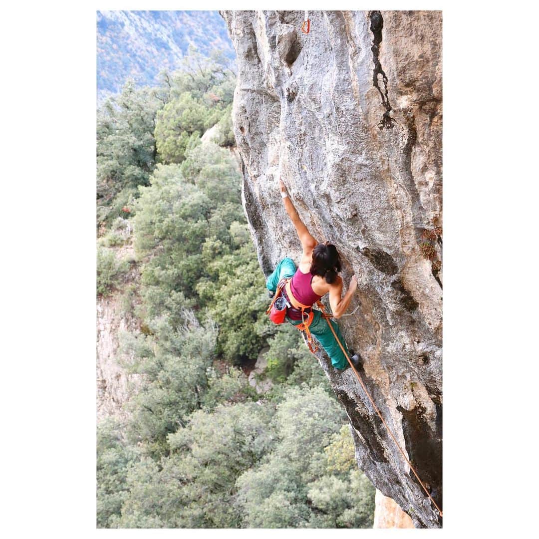 小林由佳のインスタグラム：「BACK on ROCK⋆*𓀃𓀃𓀃 ・ ・ @mammut_japan  @unparallelup」