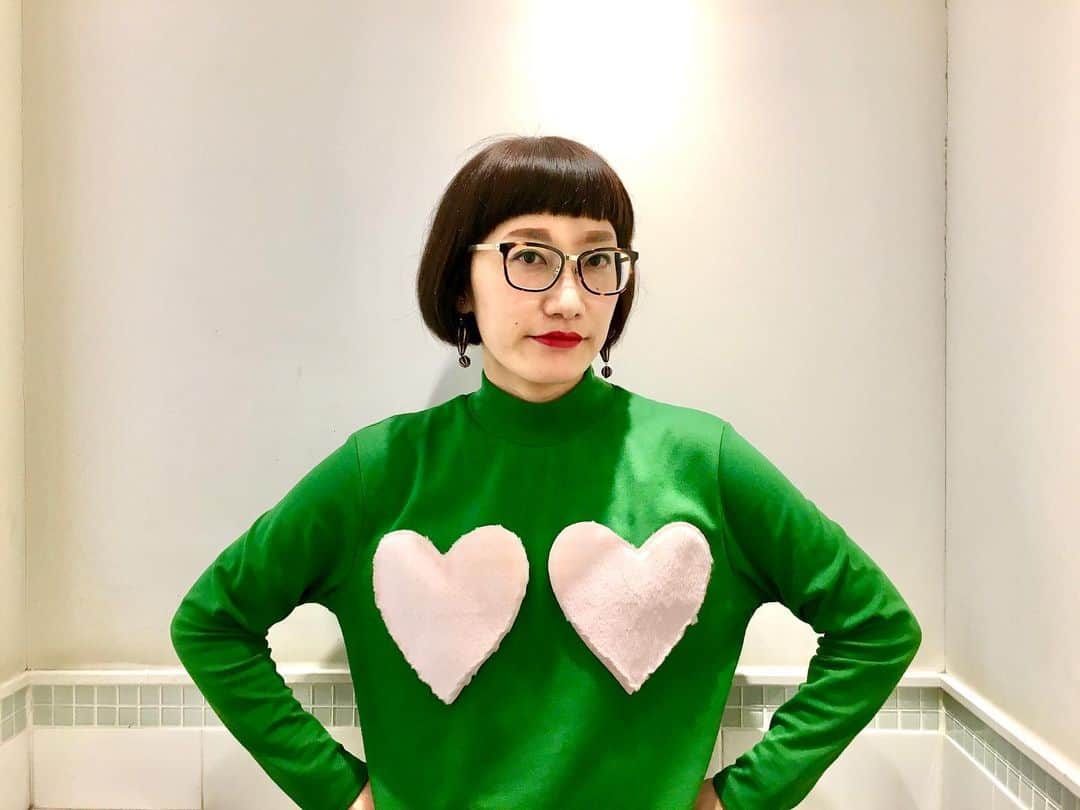 松浦志穂のインスタグラム：「I changed my hair color ・ #本人はだいぶ変わったと思ってても気づかない方も多くまぁそんなもんですね」