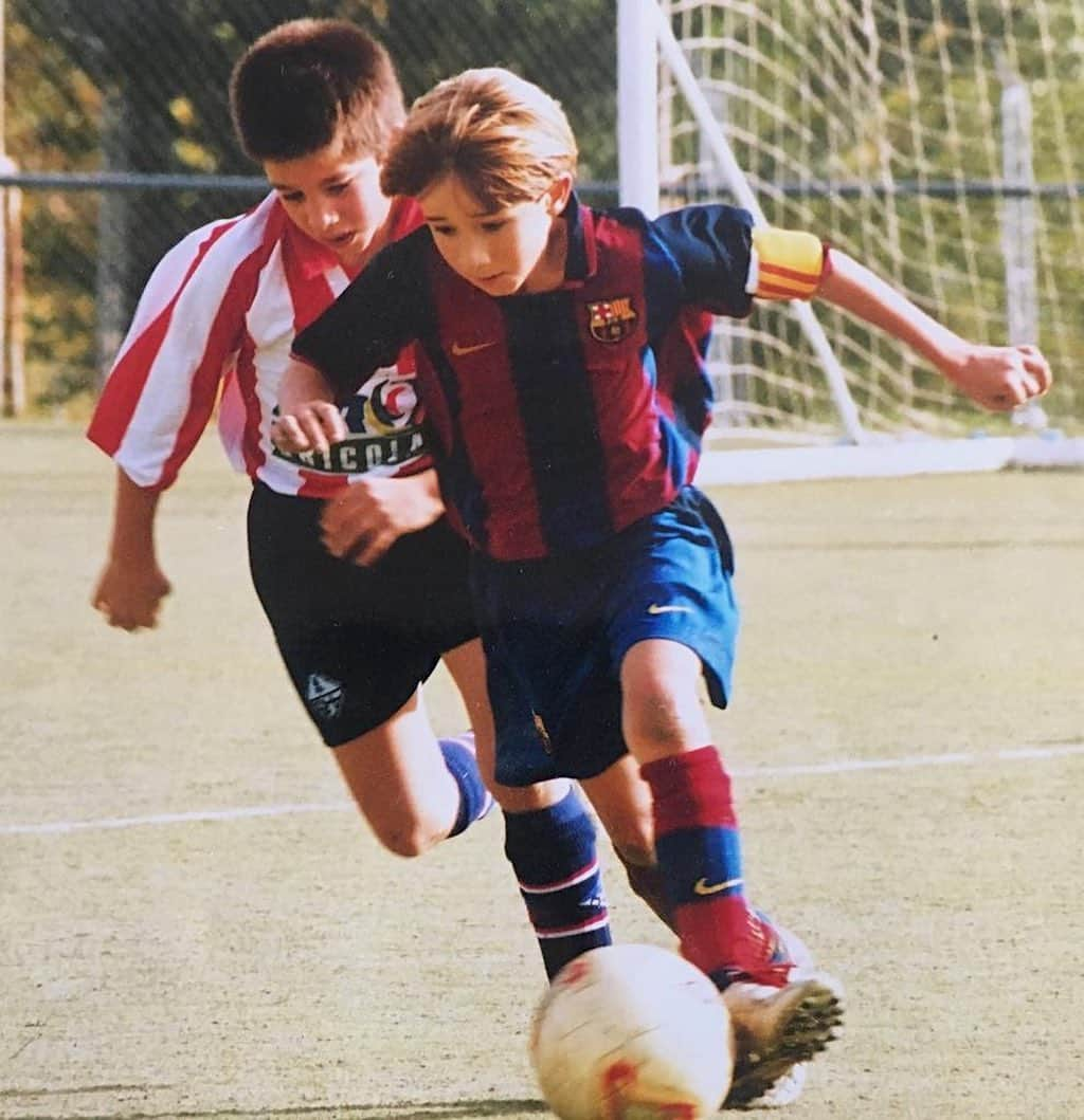 セルジ・サンペルさんのインスタグラム写真 - (セルジ・サンペルInstagram)「Des de Japó celebrant els 40 anys de La Masia. El nostre ADN i l’origen de l’èxit del Barça. Formar part de la seva història és un orgull i un privilegi que mai oblidaré. Per molts anys!!! #LaMasia40 ❤💙⚽」11月3日 20時16分 - sergisamper