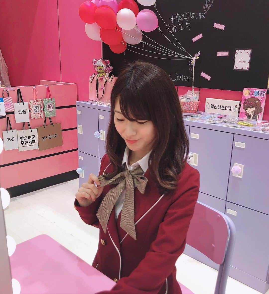 にゃんさんゴルフさんのインスタグラム写真 - (にゃんさんゴルフInstagram)「. . 韓国制服レンタルショップ CHOAの撮影行ってきたよ〜！😚❤️ @choa_japan . . 韓国の制服レンタルできるよ🇰🇷 お台場ヴィーナスフォートの1階( ・∇・) . . オープンおめでとう🎉🍾💕 . . モーターショーで人がいっぱいいたよ🙄 . #choa_japan#choa#韓国制服レンタル#韓国#korea#撮影#お台場#ヴィーナスフォート#ニーハイ#ニーハイ靴下#絶対領域#りぼんちゃん#モーターショー#東京モーターショー#ribon#tokyomotorshow#tokyomotorshow2019#青海#제복#한국#학생#오다이바#도쿄여행#도쿄여행」11月3日 20時45分 - miiiii0228