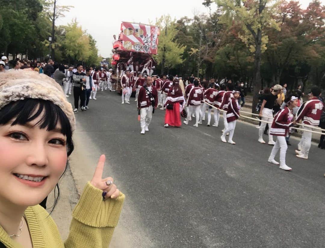 小嶋晶子のインスタグラム：「I was excited!! #danjiriinosakacastle2019 #danjiri #osakacastle #🏯 #osaka #japan #🇯🇵」
