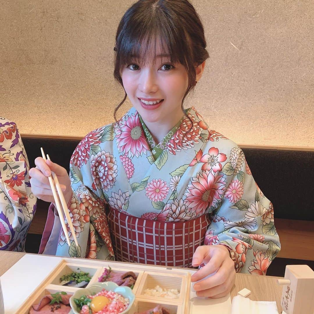 早田悠里子さんのインスタグラム写真 - (早田悠里子Instagram)「考えたら約2年ぶりの更新だった😳 臨床研修でバタバタしててご報告遅れましたが、無事医者になり毎日元気に頑張ってます😊🌈 DMとかでメッセージ送ってくださる方、ちゃんと見てます！！元気もらってます😌ありがとうございます☺️✨ またちょこちょこ投稿していきたいな🤔 #京都旅part2 #着物デート  #おにくのちらし #ありちゃん」11月3日 20時50分 - yurikohayata