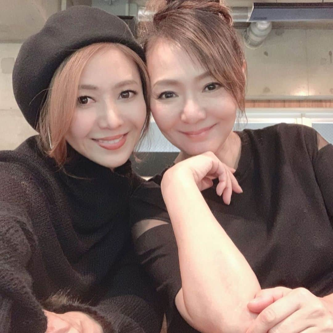 川島幸美さんのインスタグラム写真 - (川島幸美Instagram)「昨夜のディナーは、おばさまと🍷 といっても、姉妹のように話せる仲良しなのです✨ . selsalsaleでイタリアンを堪能🍽お腹いっぱい❗️ 濱口シェフいつもありがとうございます👨‍🍳」11月18日 17時16分 - yukimikawashima